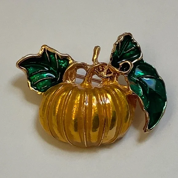 Pumpkin Brooch - Picture 2 of 5